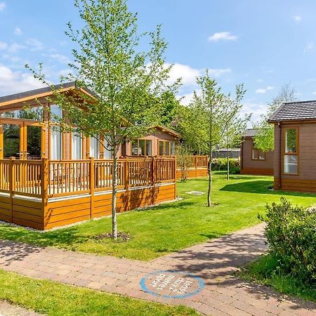 Canterbury Reach Lodge Retreat Petham ภายนอก รูปภาพ