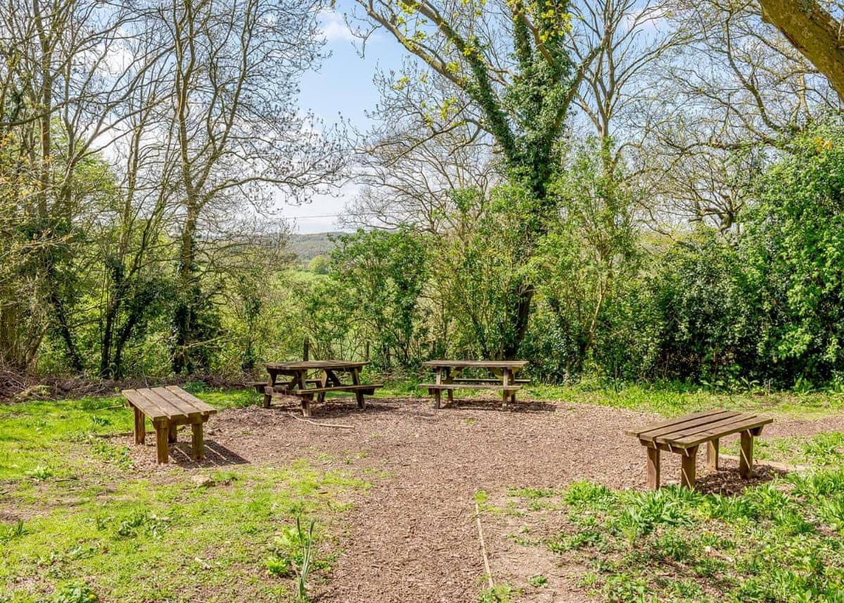Canterbury Reach Lodge Retreat Petham ภายนอก รูปภาพ