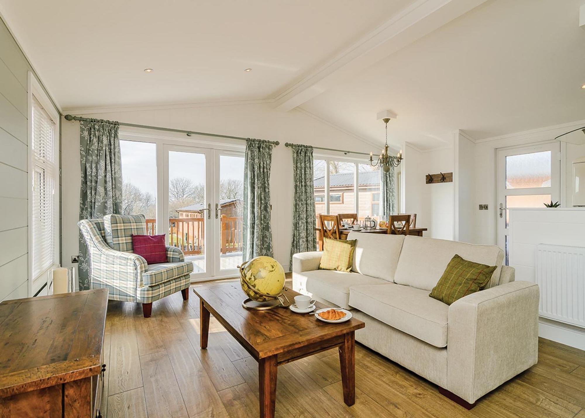 Canterbury Reach Lodge Retreat Petham ภายนอก รูปภาพ