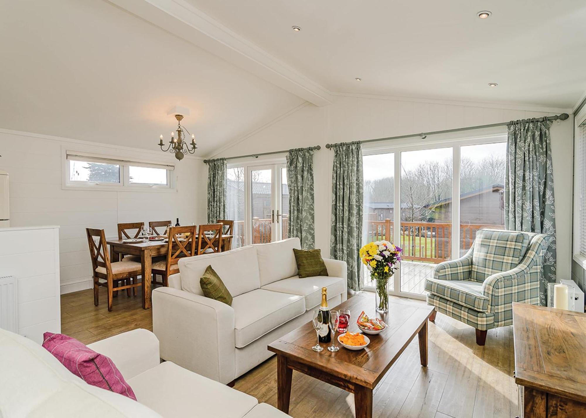 Canterbury Reach Lodge Retreat Petham ภายนอก รูปภาพ